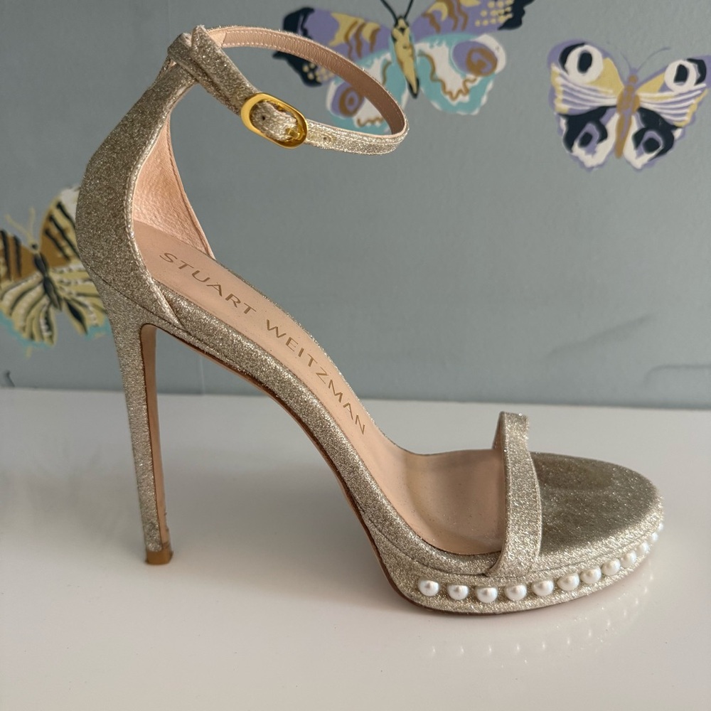 Stuart Weitzman Gold Glitter Pearl Platform Sandals - Picture 11 of 12